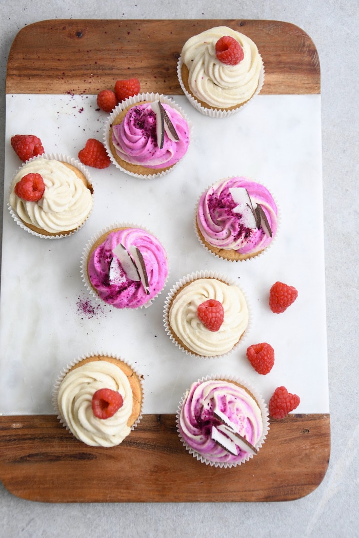 Cupcakes mit Pitaya-Frosting