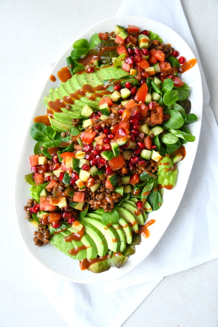 Powersalat mit Granatapfel und Avocado